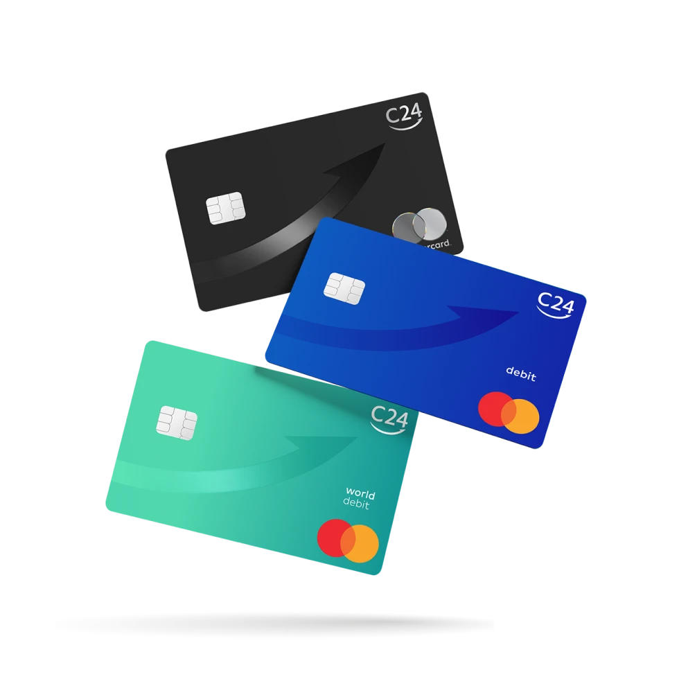 Drei schwebende C24 Mastercard Karten in verschiedenen Farben: Schwarz, Dunkelblau und Türkis.